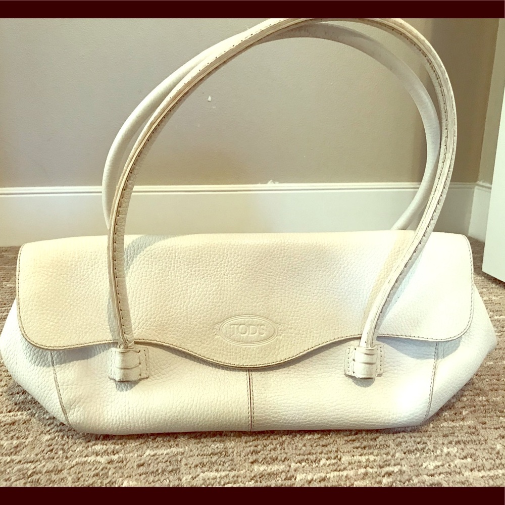 TOD’S Corniche Wave White Pebble leather.